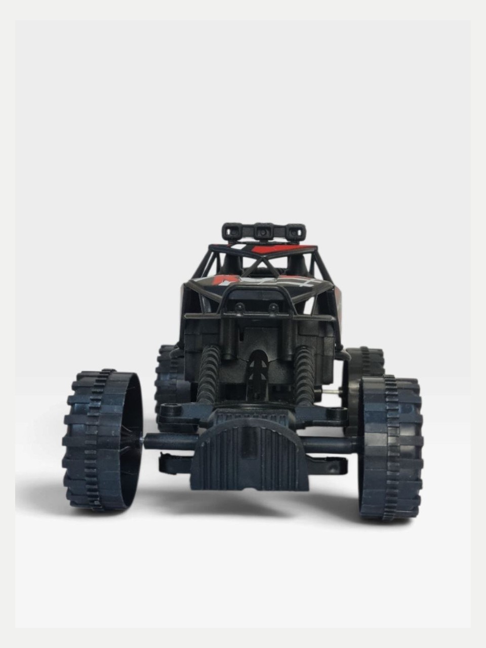 Qora off-road mashina o'yinchog'i