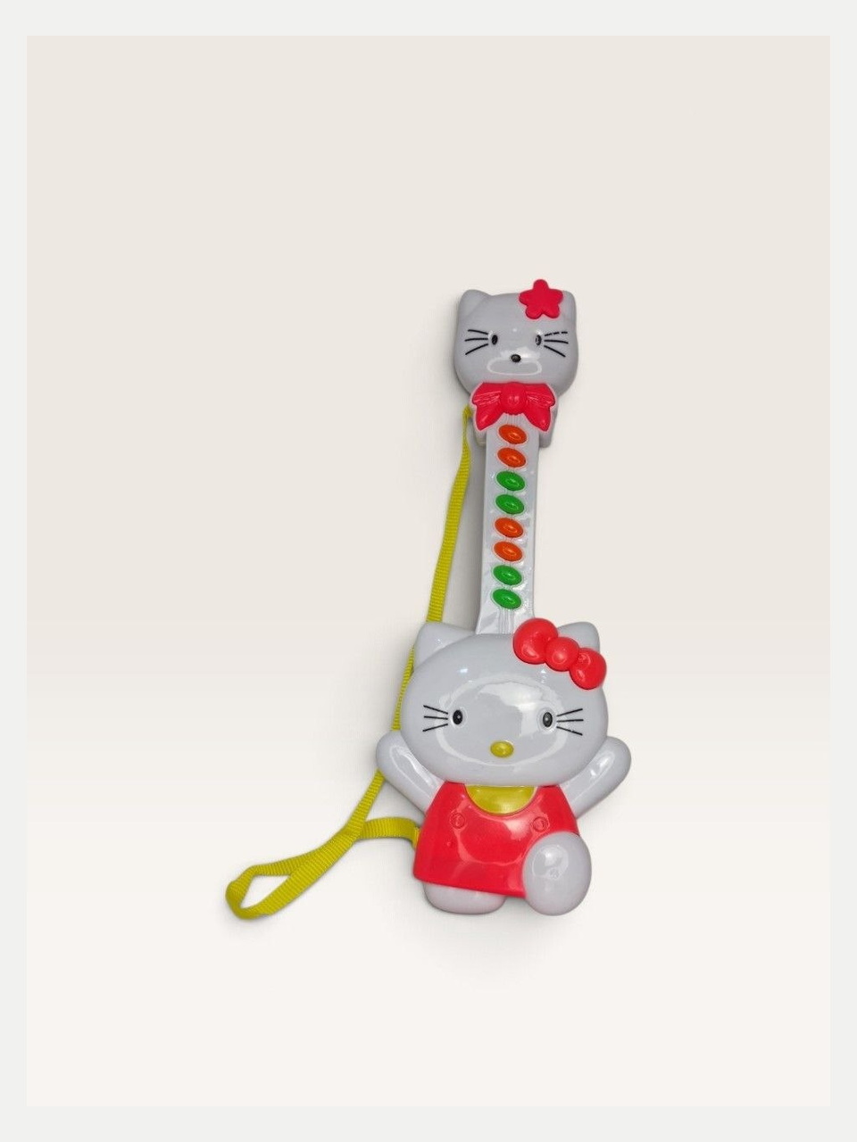 Hello Kitty musiqali o'yinchoq - Qizil