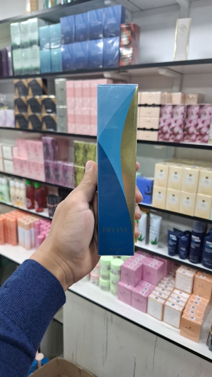 Oriflame Divine Ayollar parfyumeriya suvi, 50 ml - Binafsha